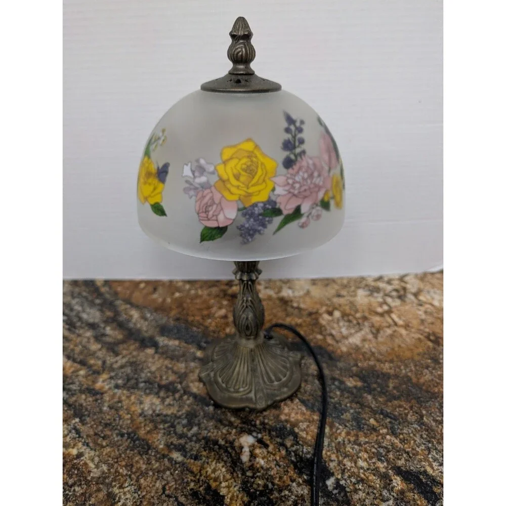 Shanghai Union Arts & Craft Co ROMANTIC FLOWERS Lamp Frosted Shade
